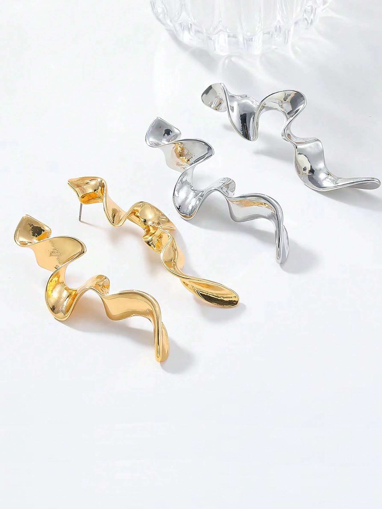 Twisted Spiral Liquid Metal Earrings | Snakeskin Geometric Design