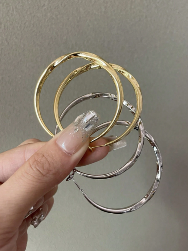 Classic Metal Circular Hoop Earrings | European & American Style Gold & Silver Hoops