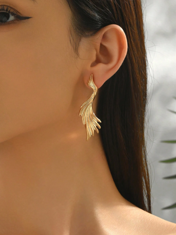 Stylish Gold Geometric Leaf S-Shaped Long Earrings | Elegant Statement Party Jewelry