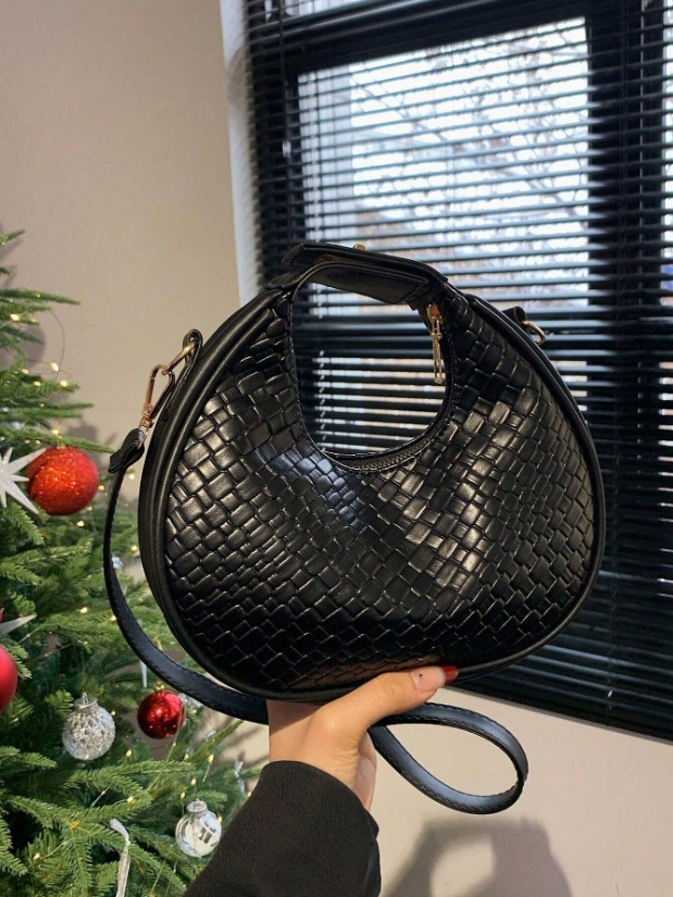 Crocodile Pattern Crescent Shoulder Bag – Minimalist PU Leather Hobo with Zipper | Elegant Small Bag for Daily Outfits