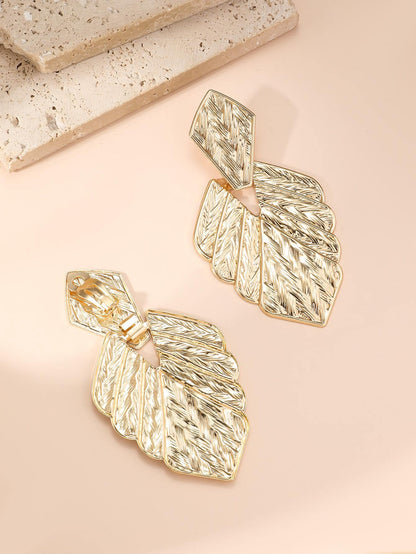 Vintage Wavy Leaf Clip-On Earrings – Oversized Metallic Party Statement Jewelry