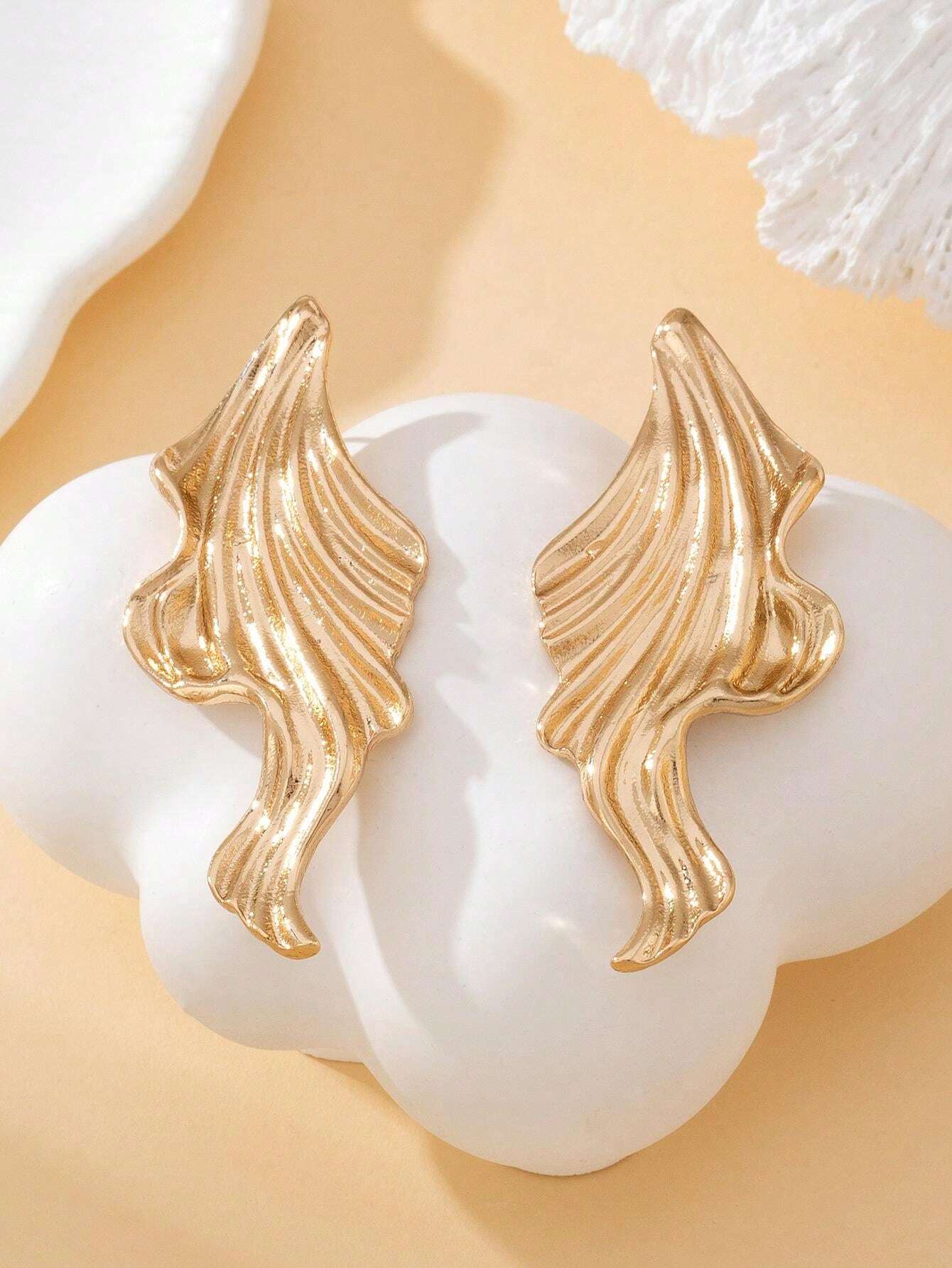 Exaggerated Crinkled Mermaid Tail Stud Earrings – Gold Plated Beach Party Statement Jewelry