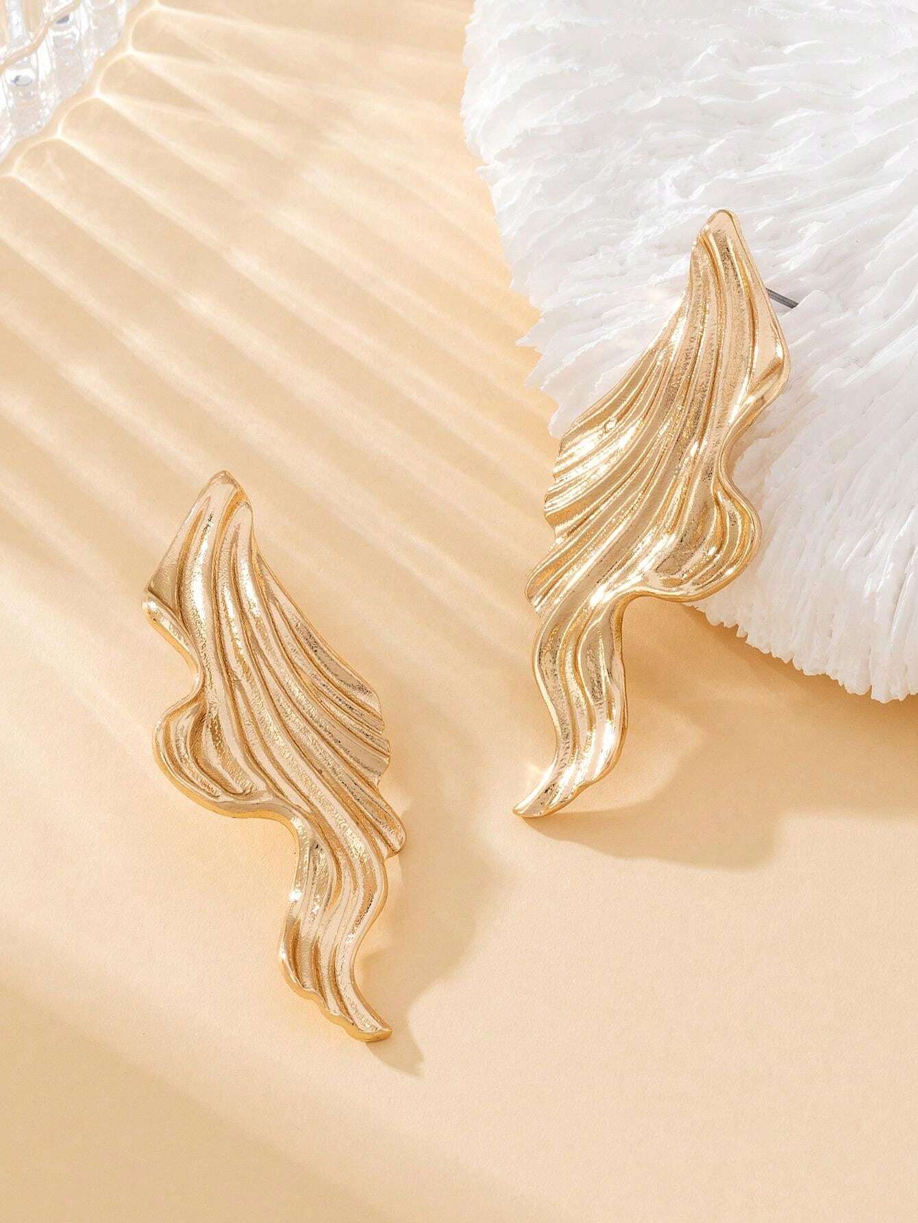 Exaggerated Crinkled Mermaid Tail Stud Earrings – Gold Plated Beach Party Statement Jewelry