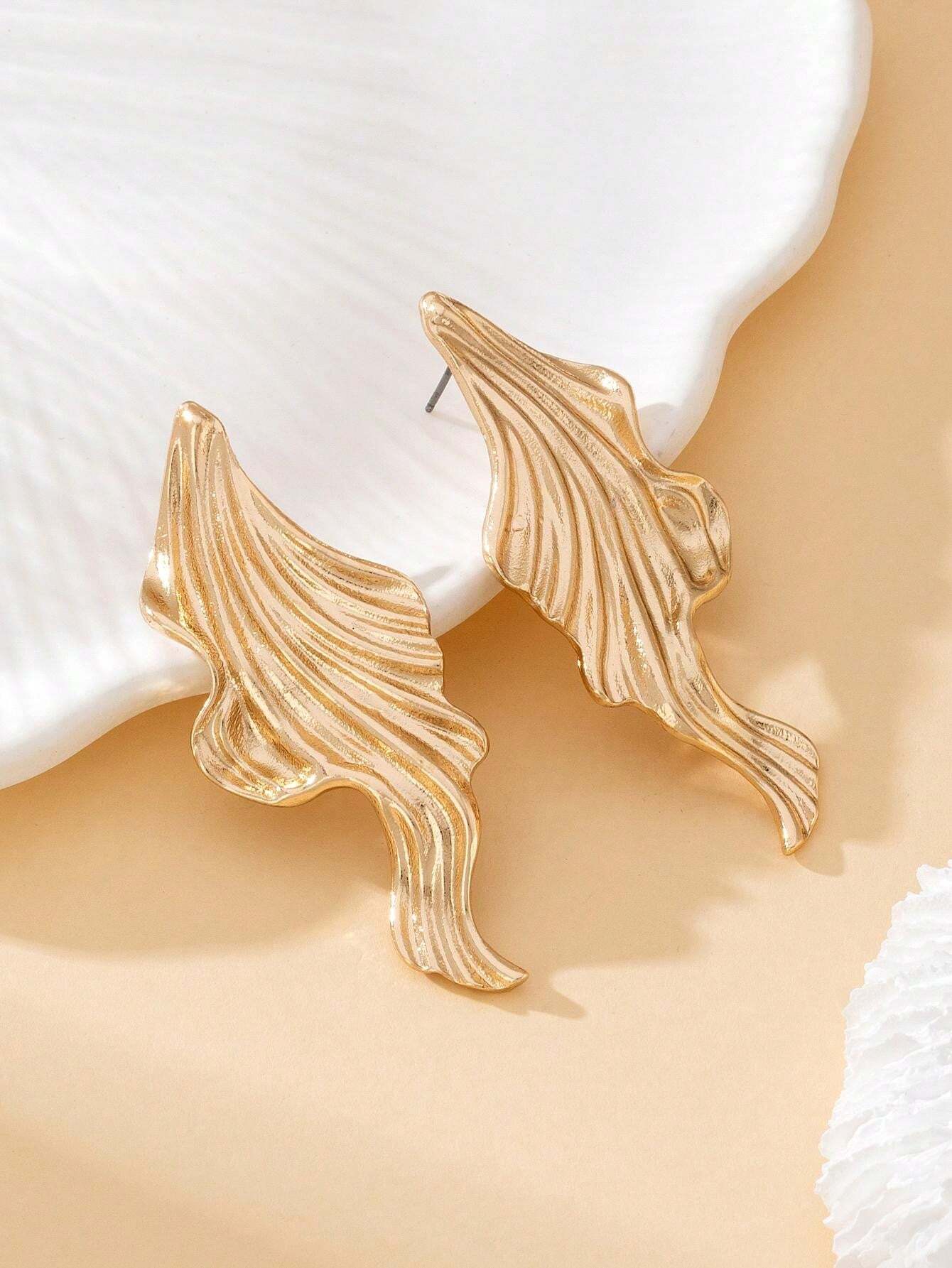 Exaggerated Crinkled Mermaid Tail Stud Earrings – Gold Plated Beach Party Statement Jewelry