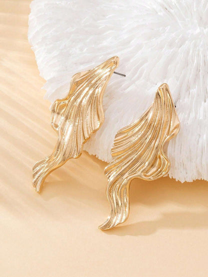 Exaggerated Crinkled Mermaid Tail Stud Earrings – Gold Plated Beach Party Statement Jewelry