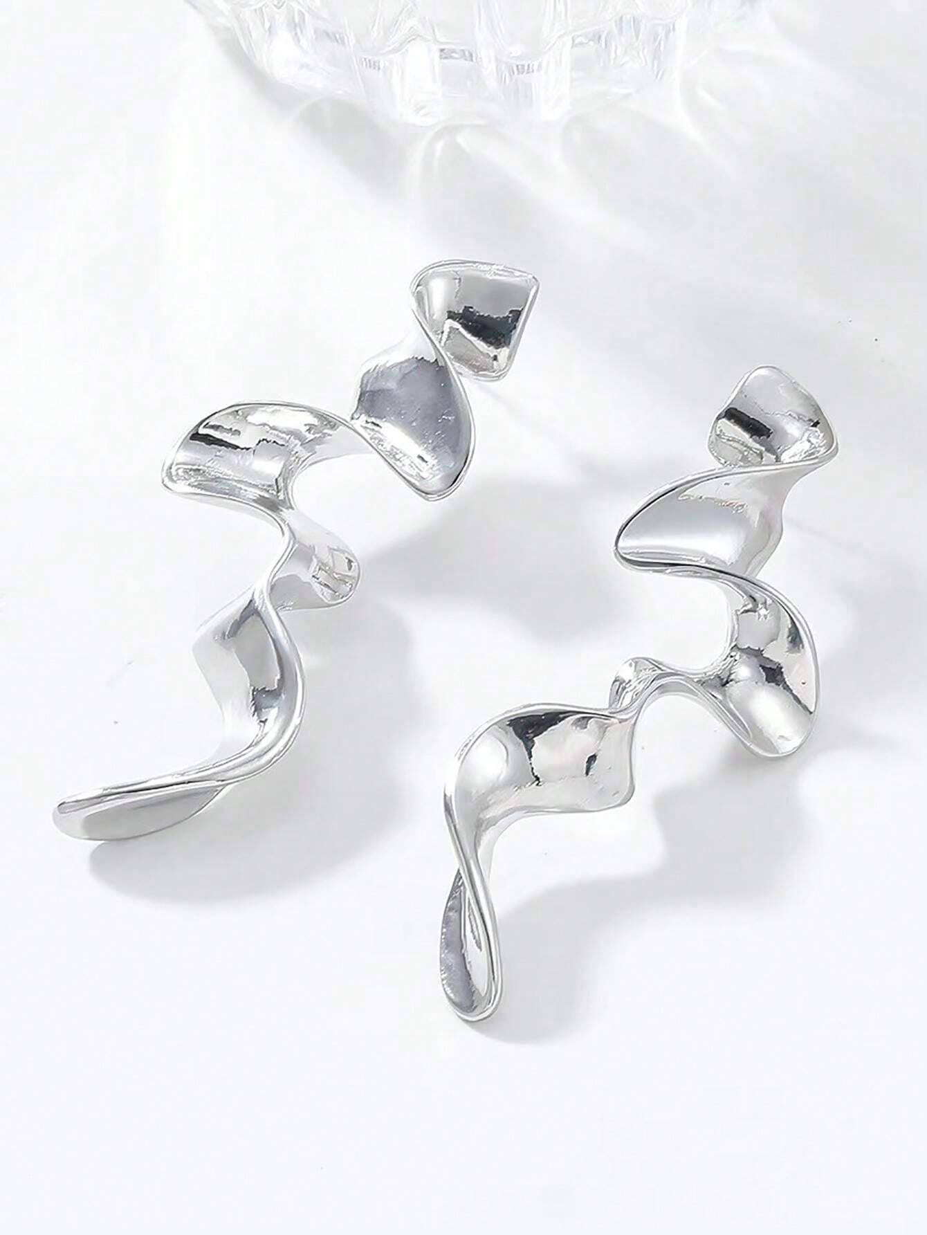 Twisted Spiral Liquid Metal Earrings | Snakeskin Geometric Design