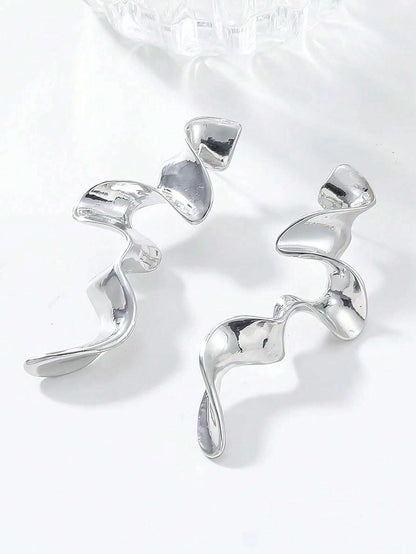 Twisted Spiral Liquid Metal Earrings | Snakeskin Geometric Design