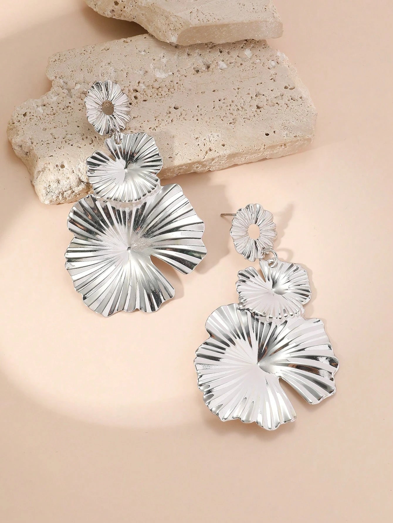 Retro Matte Petal Earrings Set | Geometric Floral Textured Drop Earrings