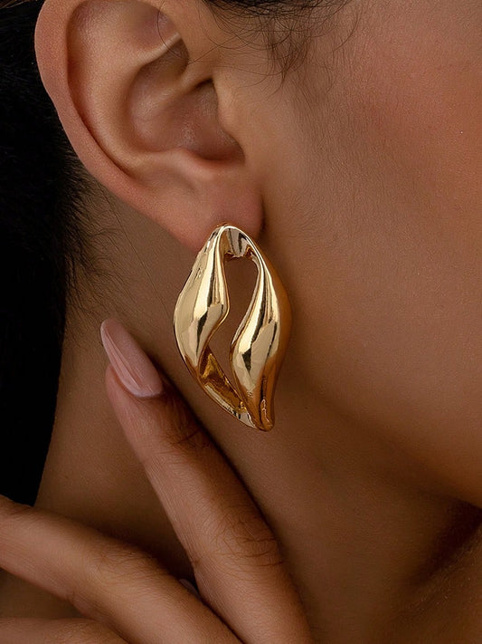 European & American Style Asymmetrical Hollow Out Earrings | Trendy Gold Geometric Studs for Women