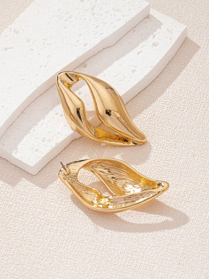 European & American Style Asymmetrical Hollow Out Earrings | Trendy Gold Geometric Studs for Women