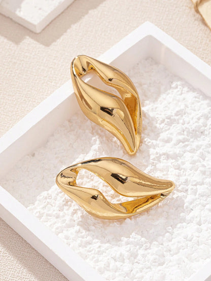 European & American Style Asymmetrical Hollow Out Earrings | Trendy Gold Geometric Studs for Women