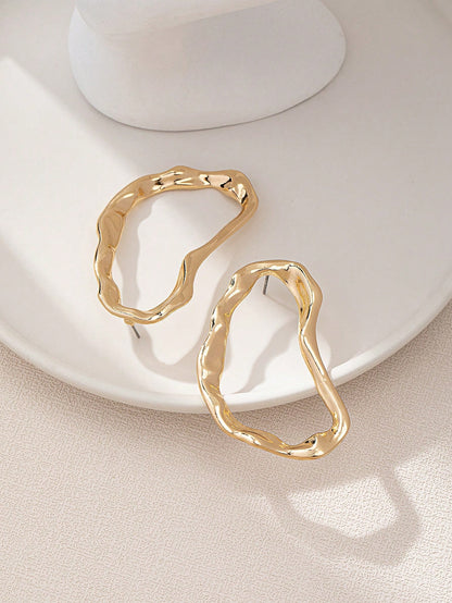 Asymmetrical Hollow Geometric Stud Earrings – Minimalist Gold Metal Statement Earrings for Chic Glam Look