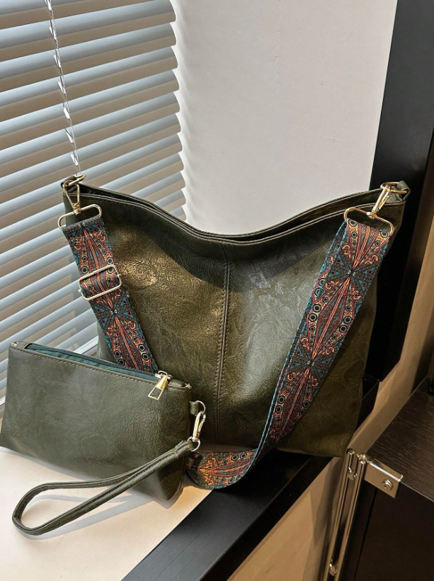 Summer PU Leather Tote Bag – Crossbody Shoulder Bucket Bag with Chain Detail & Large Capacity