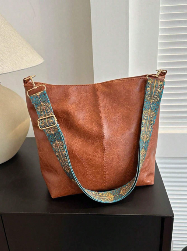 Summer Shoulder Tote Bucket Bag – Large Capacity PU Leather Handbag with Adjustable Strap & Chic Chain Detail