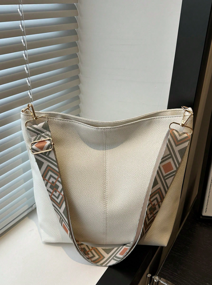 Summer Shoulder Tote Bucket Bag – Large Capacity PU Leather Handbag with Adjustable Strap & Chic Chain Detail
