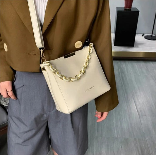 Trendy PU Leather Handbag with Gold Chain – Adjustable Shoulder Bag, Plain Solid Colors