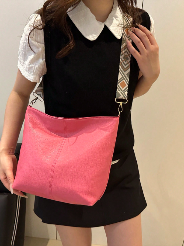 Summer Shoulder Tote Bucket Bag – Large Capacity PU Leather Handbag with Adjustable Strap & Chic Chain Detail