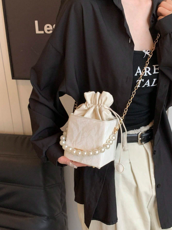 Mini Acrylic Pleated Drawstring Bag – Trendy Pearl Decor Handbag | Geometric Box Clutch