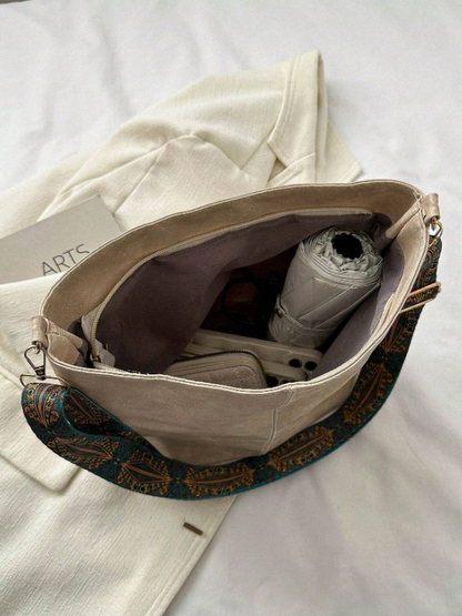Summer Shoulder Tote Bucket Bag – Large Capacity PU Leather Handbag with Adjustable Strap & Chic Chain Detail