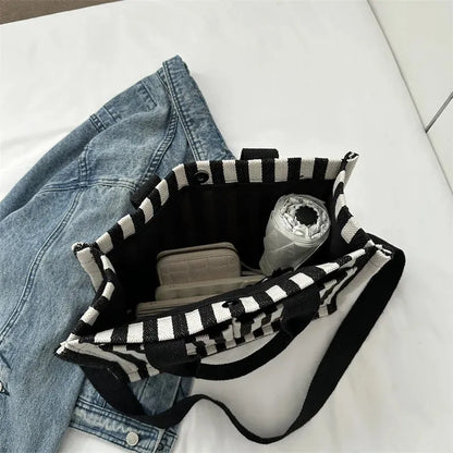 Women’s Striped Canvas Tote Bag – Large Capacity Shoulder & Crossbody Travel Handbag with Magnetic Closure