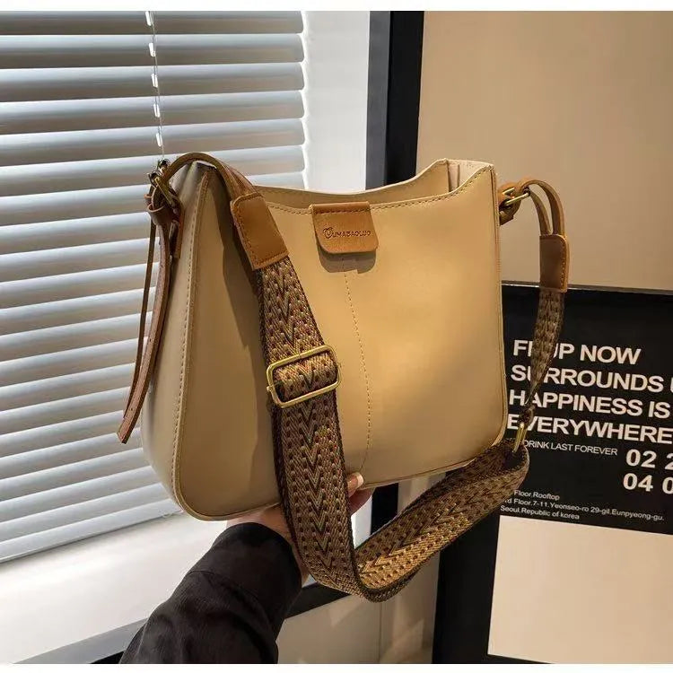 Waterproof PU Leather Shoulder Bag – Lightweight & Spacious Everyday Use