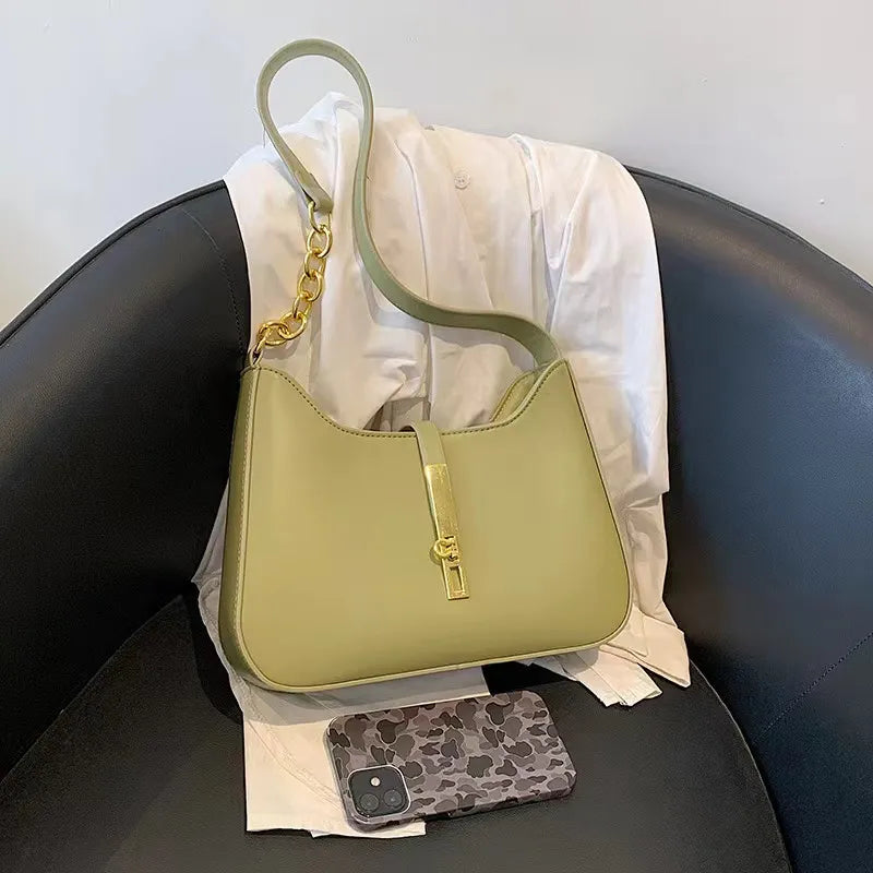 Minimalist Hobo Shoulder Bag – Soft Casual Handbag with Zipper in 5 Colors