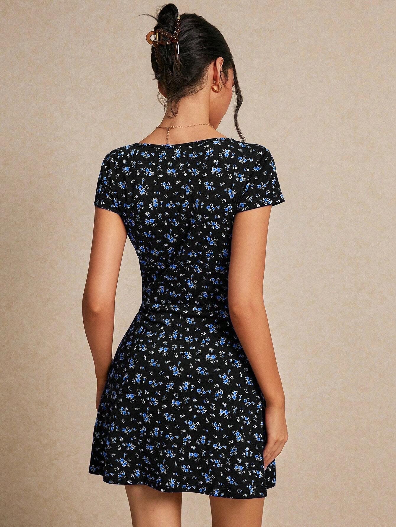 Sweet V-Neck Floral Print A-Line Mini Dress | Half Sleeve Slim-Fit Summer Y2K Floral Dress