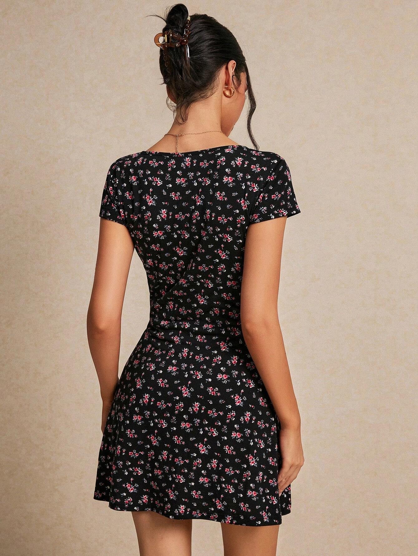 Sweet V-Neck Floral Print A-Line Mini Dress | Half Sleeve Slim-Fit Summer Y2K Floral Dress