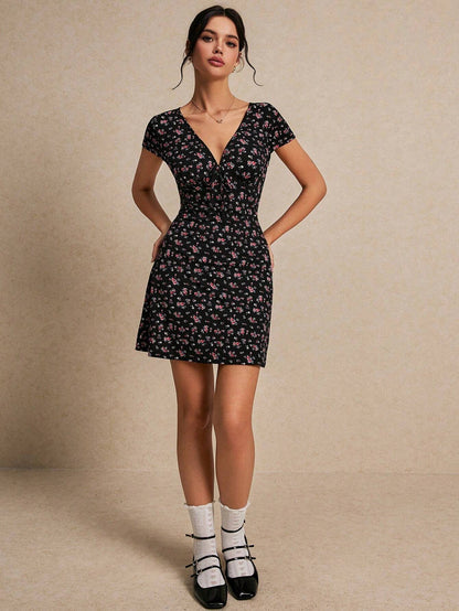 Sweet V-Neck Floral Print A-Line Mini Dress | Half Sleeve Slim-Fit Summer Y2K Floral Dress