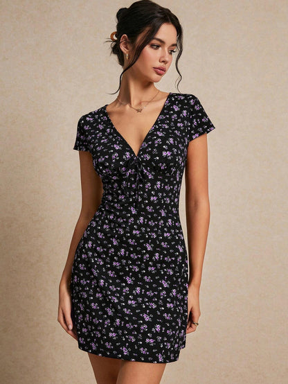 Sweet V-Neck Floral Print A-Line Mini Dress | Half Sleeve Slim-Fit Summer Y2K Floral Dress