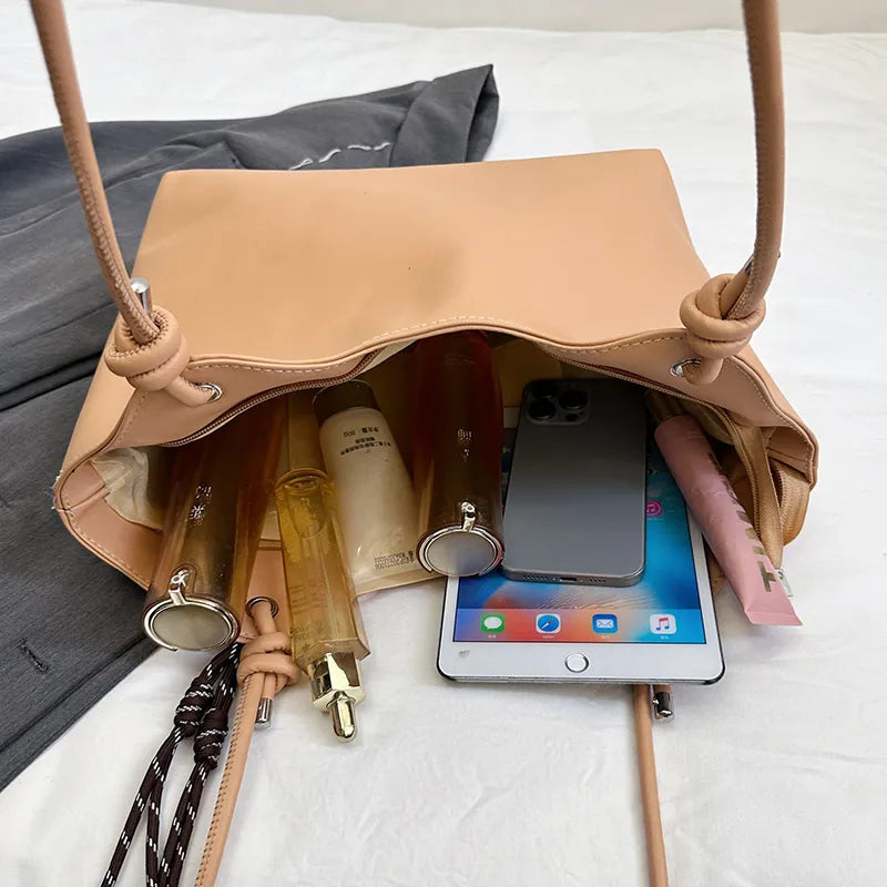Shoulder Tote Bag – Large Capacity Spring Fashion Handbag with Zipper Closure