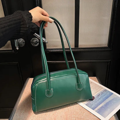 Vintage Shoulder Bag – Retro Half-Moon Tote with Long Handle & Zipper Closure