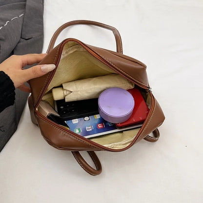 Vintage Shoulder Bag – Retro Half-Moon Tote with Long Handle & Zipper Closure