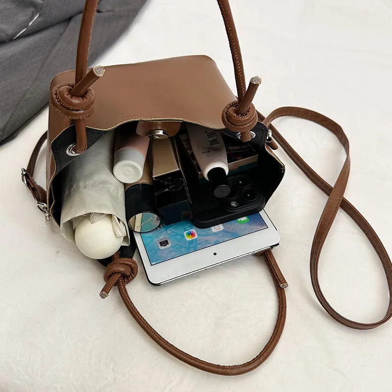Vintage Bucket Shoulder Bag – Minimalist Classic Tote with Zipper & Large Capacity
