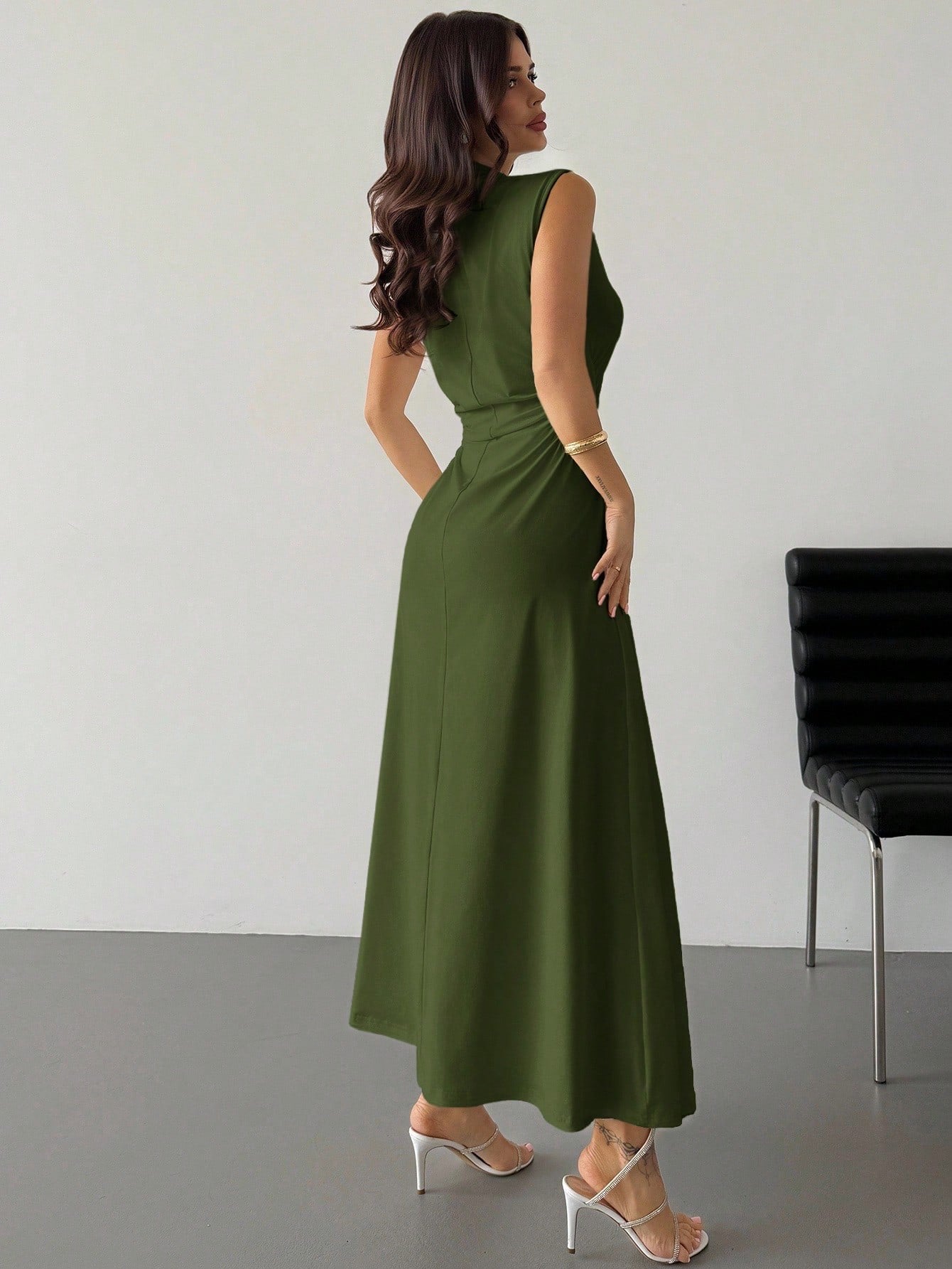 Fashzeo army green high neck sleeveless long dress featuring a cinched ruched waist for an elegant and modest romantic aesthetic.1