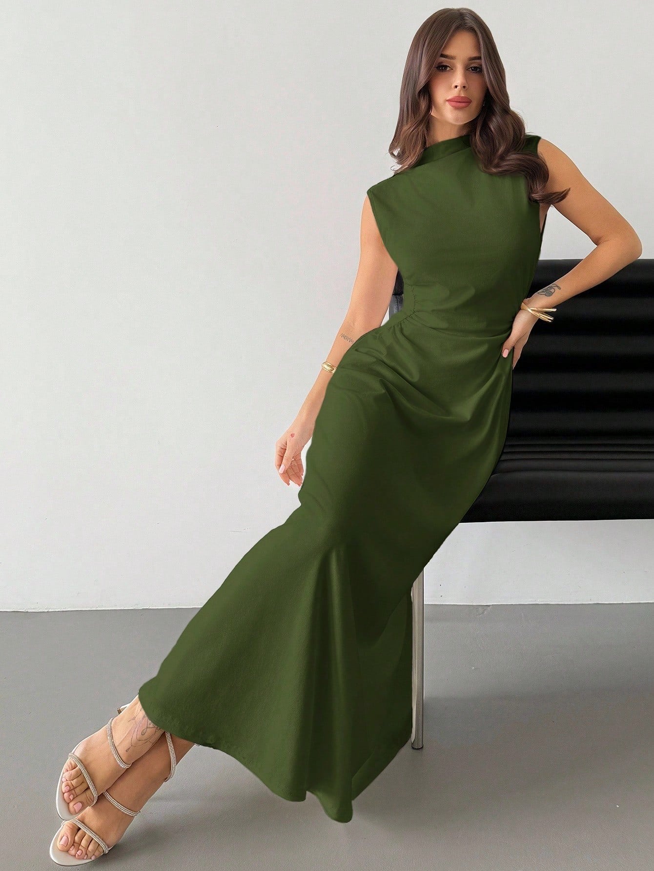 Fashzeo army green high neck sleeveless long dress featuring a cinched ruched waist for an elegant and modest romantic aesthetic.2