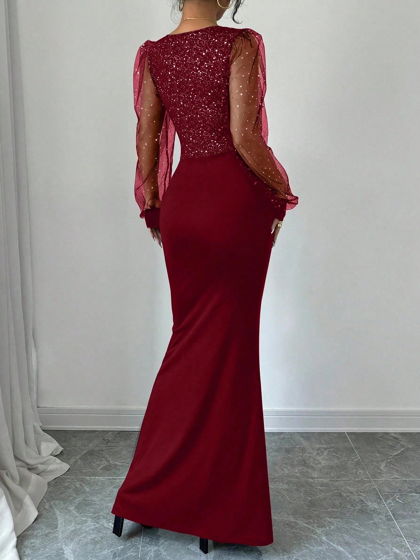 Fashzeo burgundy V-neck sequin spliced maxi dress with a daring high slit and body-hugging elastic knit for premium party wear