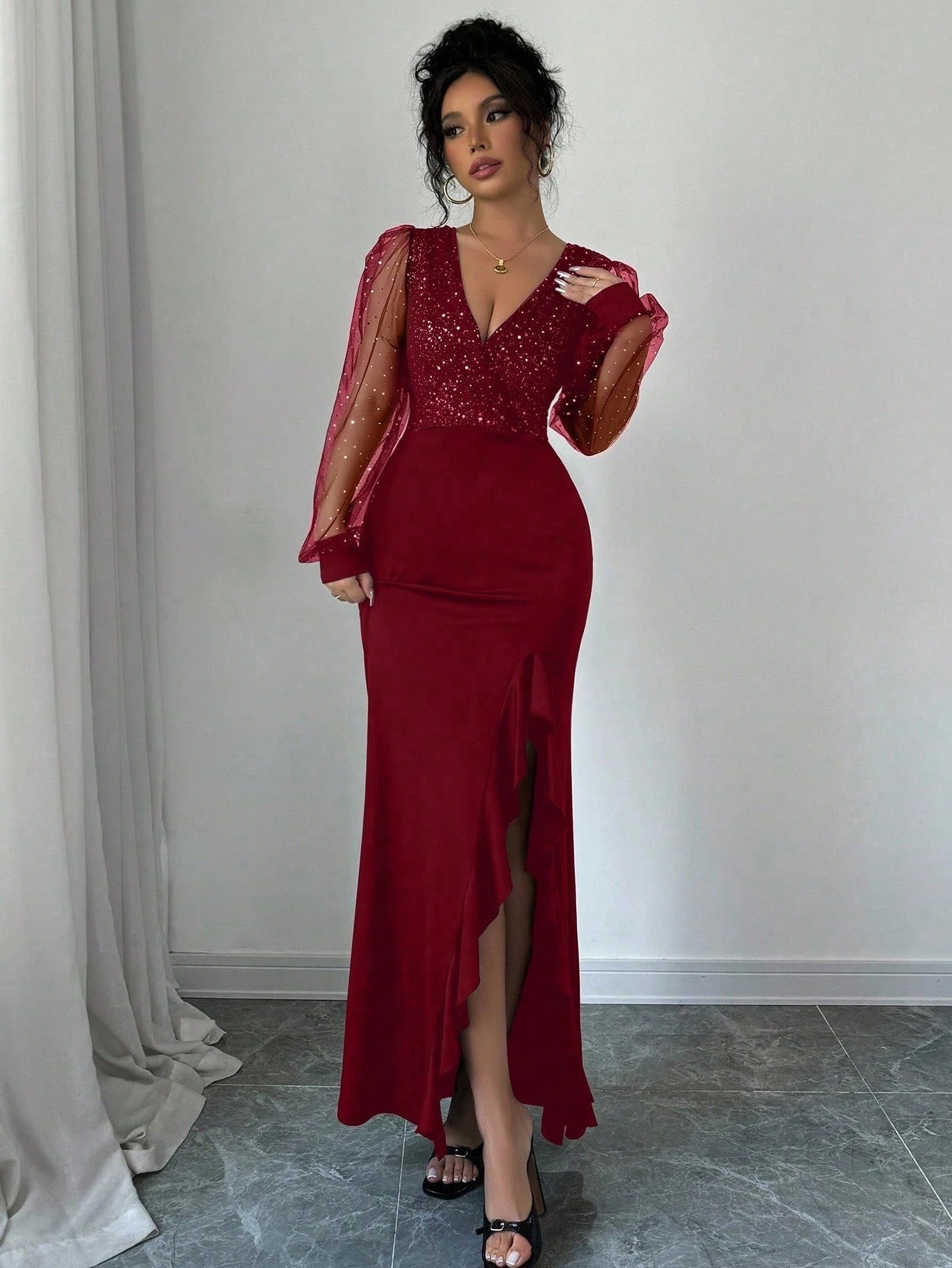 Fashzeo burgundy V-neck sequin spliced maxi dress with a daring high slit and body-hugging elastic knit for premium party wear