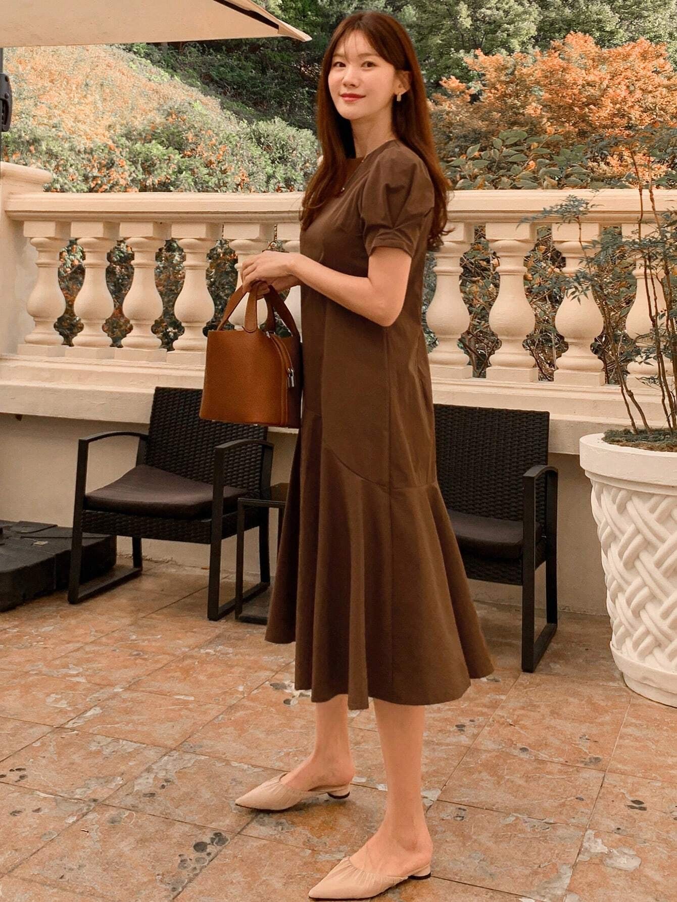 Fashzeo elegant coffee brown puff sleeve midi dress with a mermaid flared hem for a minimalist old money look2