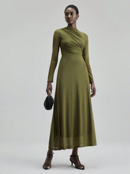 Fashzeo minimalist stand collar long dress in solid army green, designed for a sophisticated office-to-evening aesthetic.