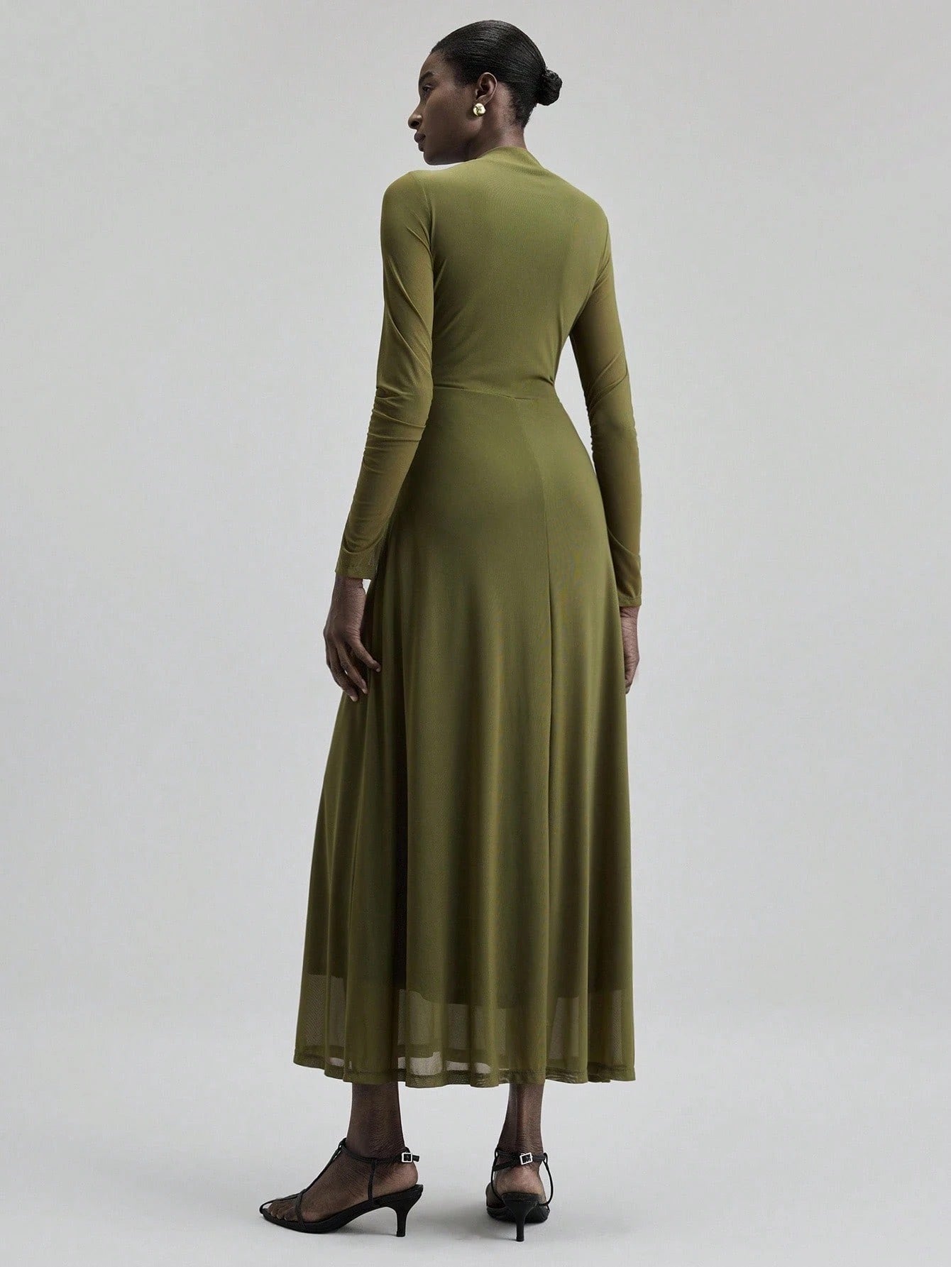 Fashzeo minimalist stand collar long dress in solid army green, designed for a sophisticated office-to-evening aesthetic.