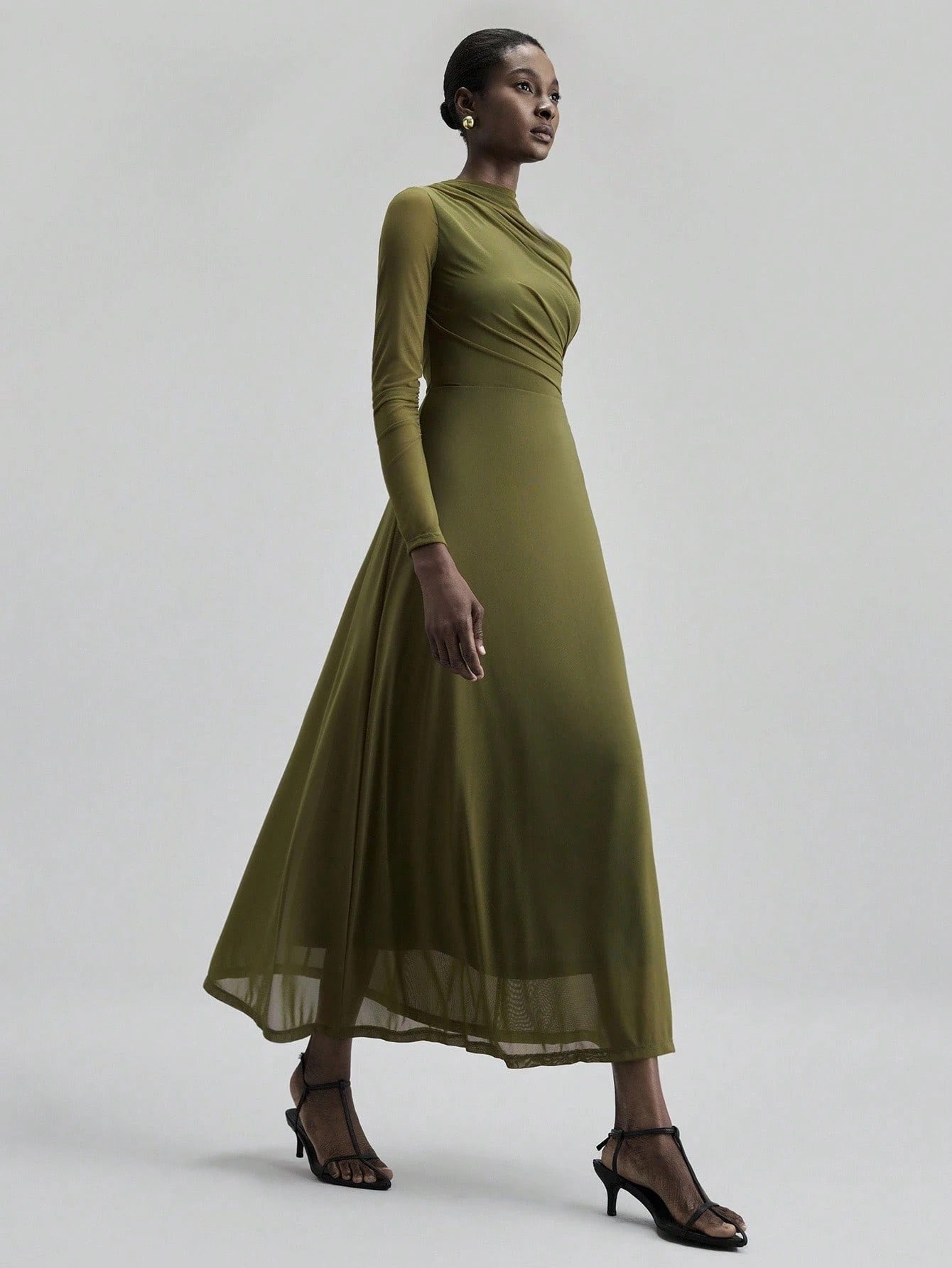Fashzeo minimalist stand collar long dress in solid army green, designed for a sophisticated office-to-evening aesthetic.