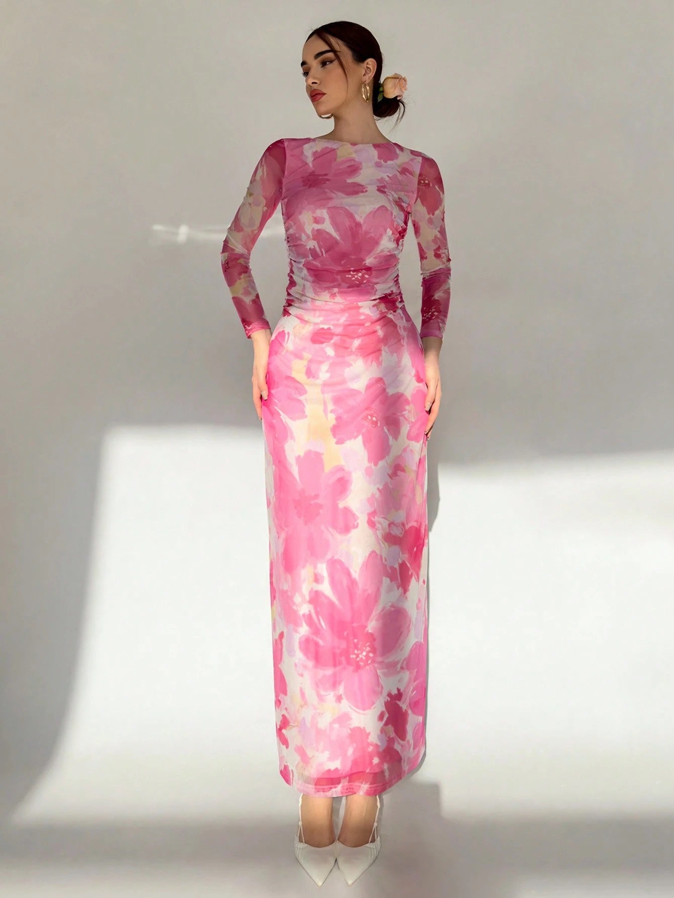 Fashzeo pink romantic rose print off-shoulder long dress with pleated long sleeves and a ruched bodycon hip wrap silhouette.