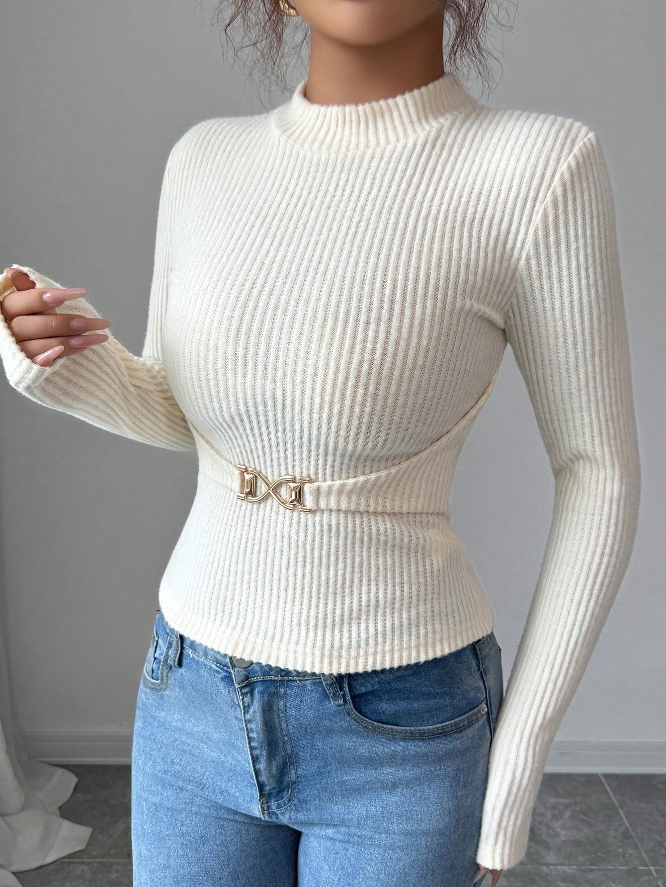 Ribbed Top with Waist Chain