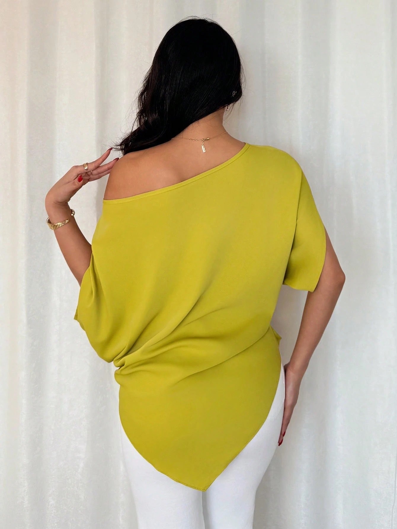 One-Shoulder Batwing Sleeve