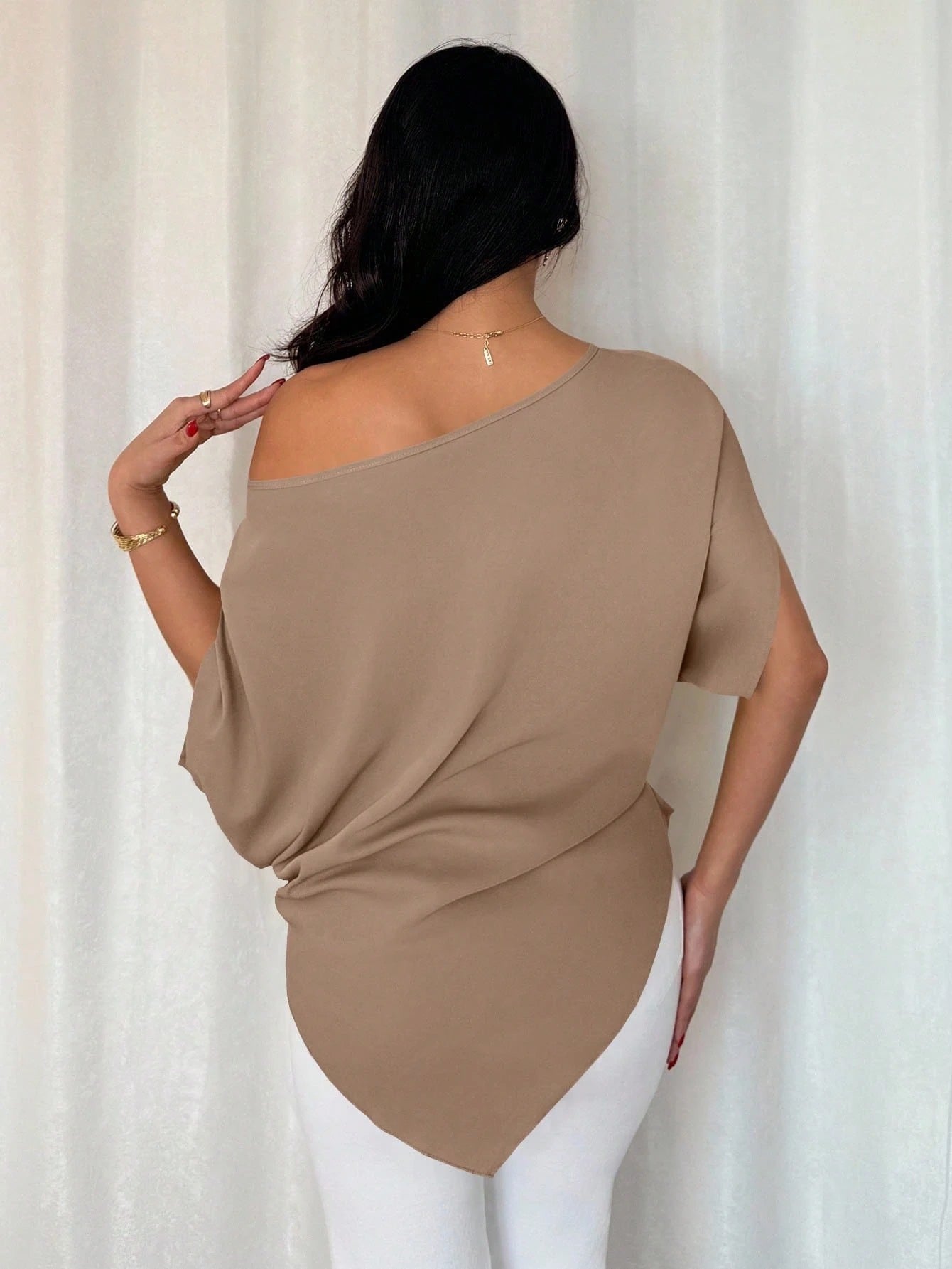 One-Shoulder Batwing Sleeve