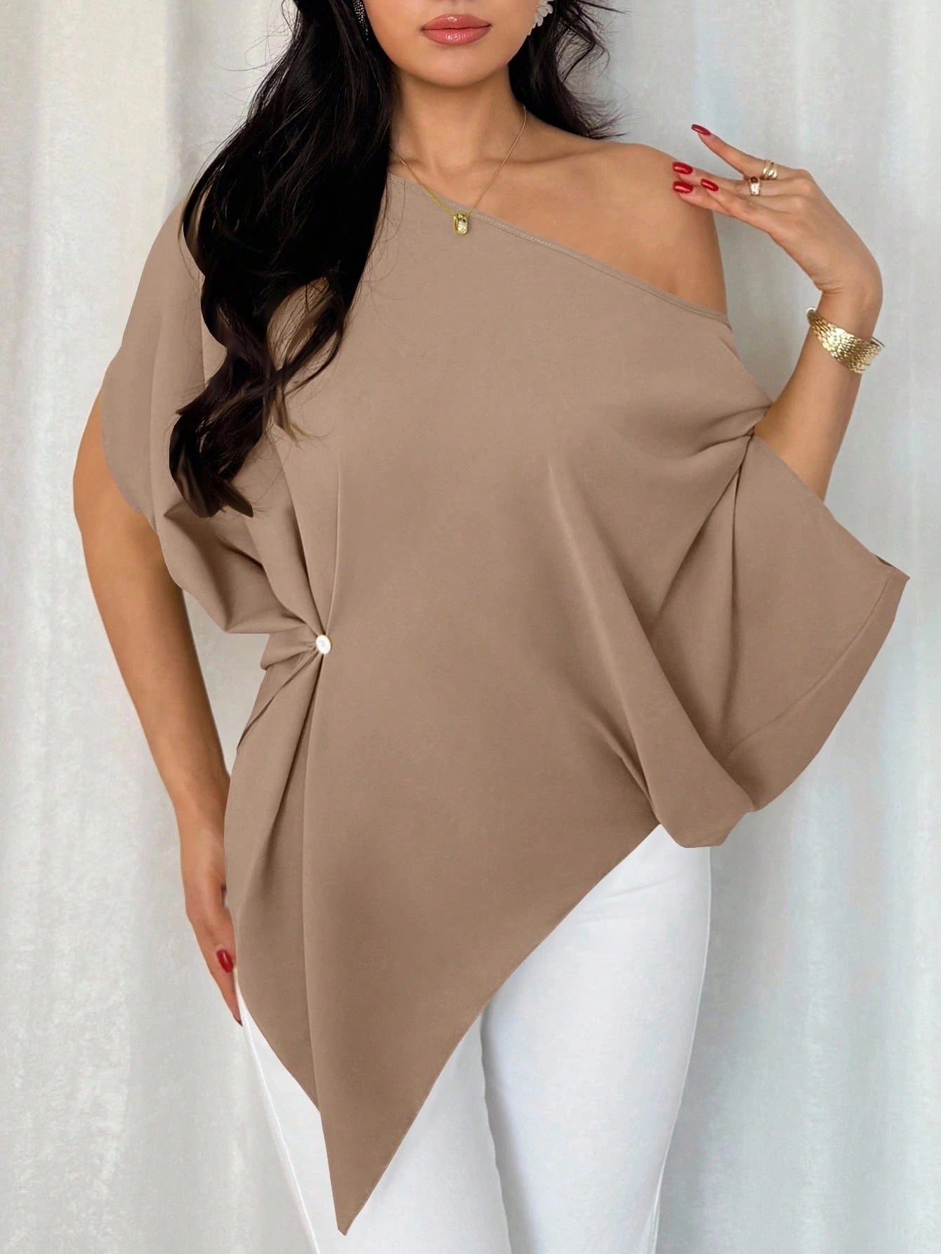 One-Shoulder Batwing Sleeve