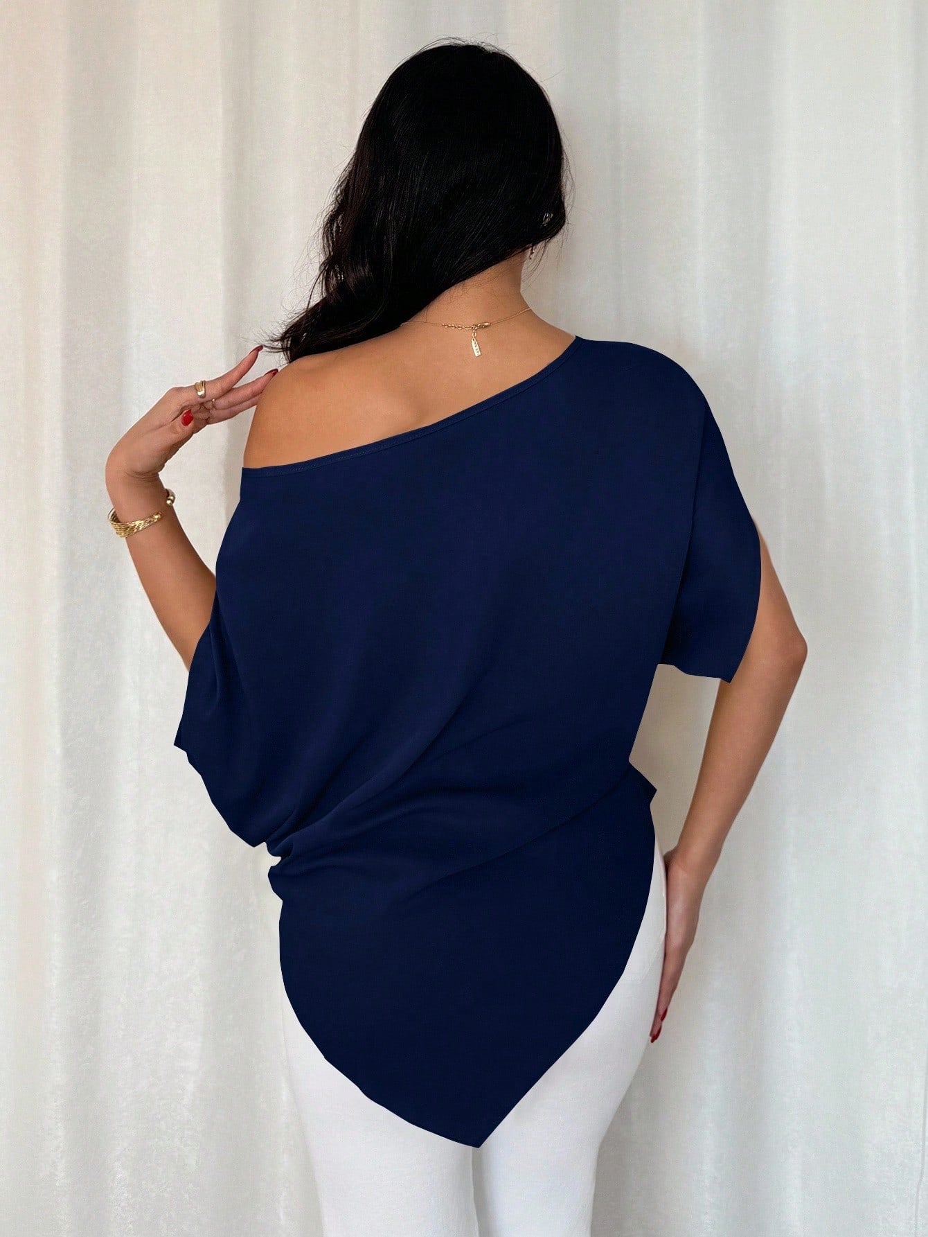 One-Shoulder Batwing Sleeve