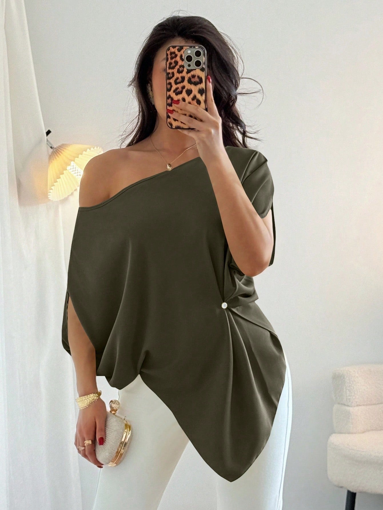 One-Shoulder Batwing Sleeve