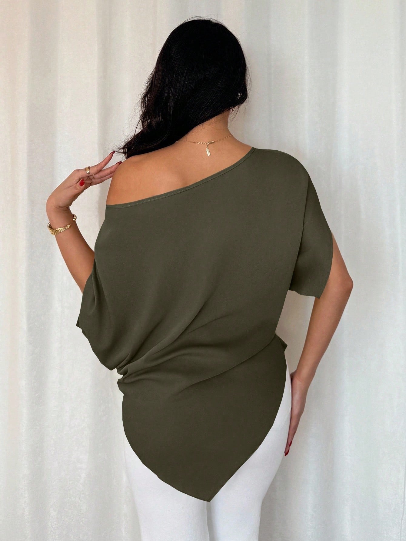 One-Shoulder Batwing Sleeve